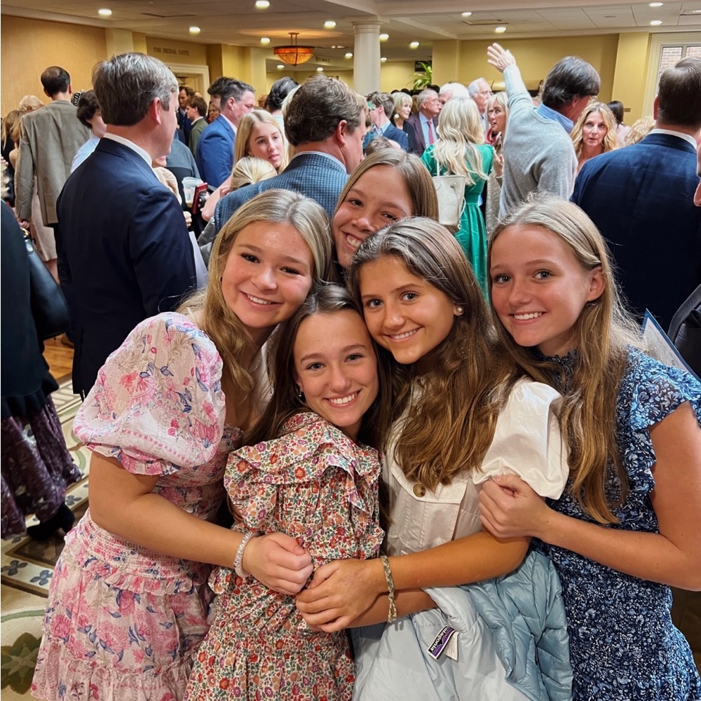 Meet your Posher, Greer